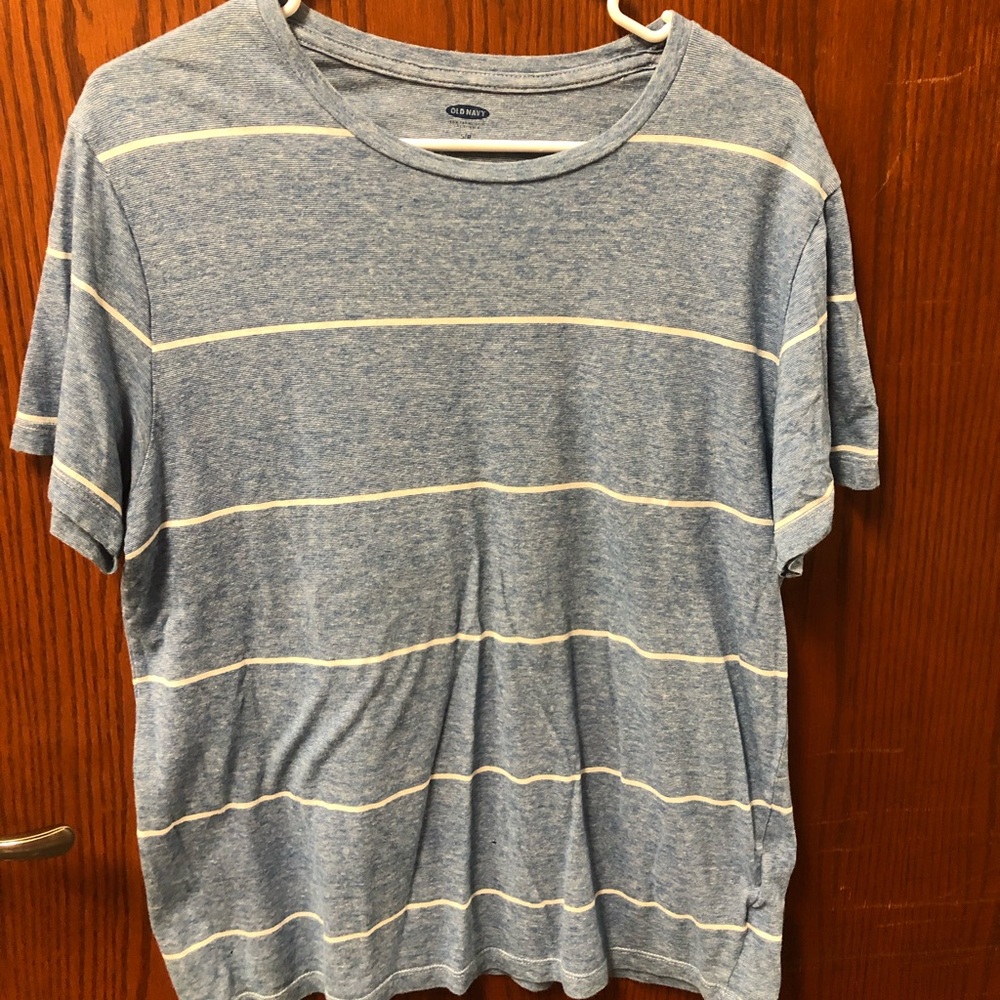 old navy stripped t-shirt